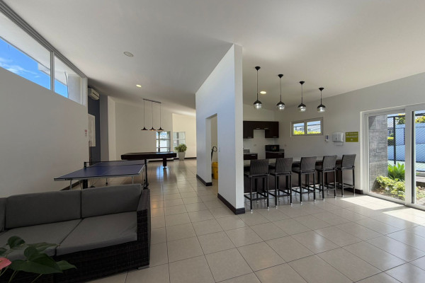 Se vende casa en Guachipelín de Escazú.-2