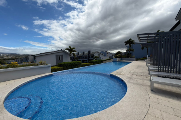 Se vende casa en Guachipelín de Escazú.-19