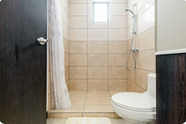 Se vende casa en Santa Cecilia, Heredia 🩵 OPORTUNIDAD. REBAJADA.-4