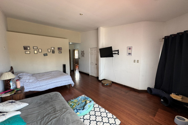 Venta Casa en La Uruca.-2