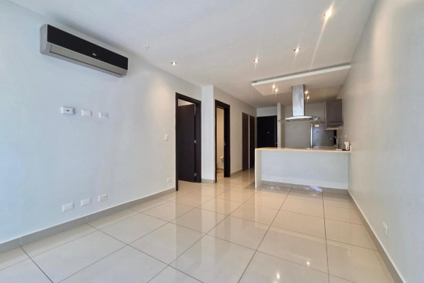 Se alquila  apartamento en Santa Ana.-3