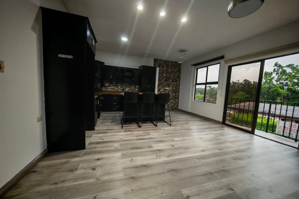 Apartamento en alquiler en Nunciatura, Rohrmoser.