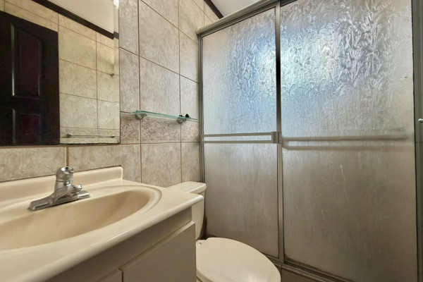 🏡 Casa en Venta en Guachipelín, Escazú.-7