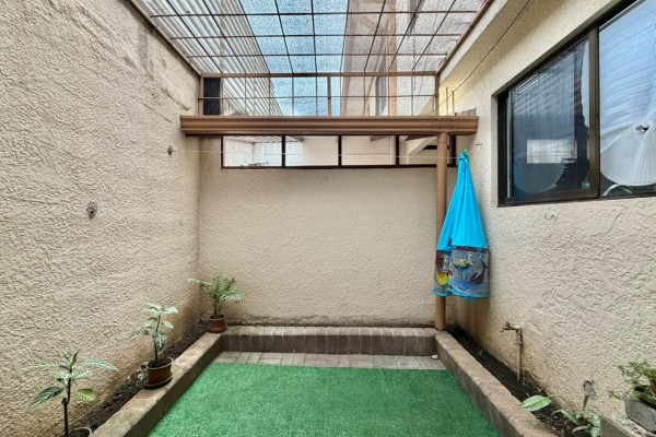 🏡 Casa en Venta en Guachipelín, Escazú.-6