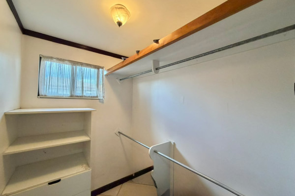 🏡 Casa en Venta en Guachipelín, Escazú.-17