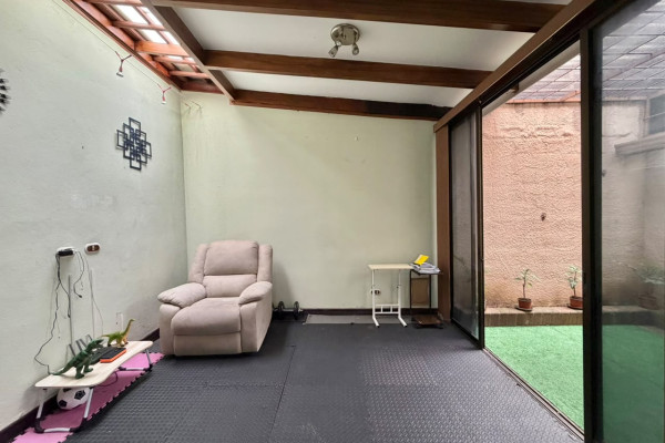 🏡 Casa en Venta en Guachipelín, Escazú.-15