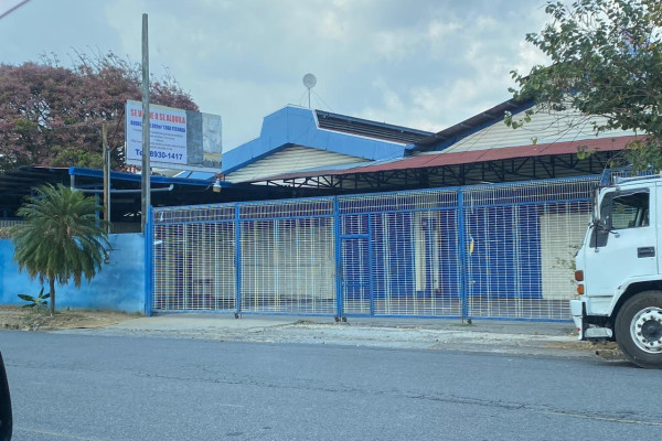Se vende bodega industrial en La Uruca. Rebajada!-9