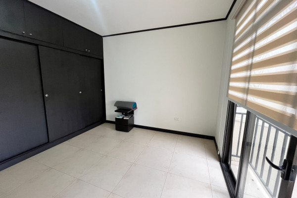 Se alquila apartamento en Rohrmoser.-9