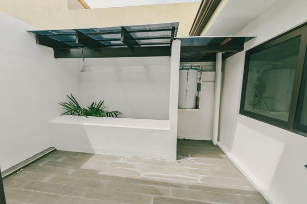 Casa en Venta en Guachipelín, Escazú.-5