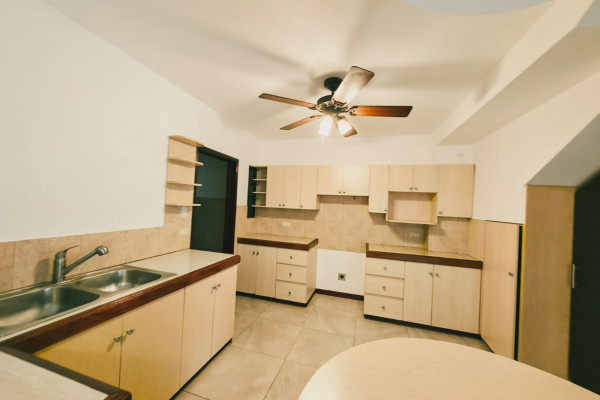 Casa en Venta en Guachipelín, Escazú.-18