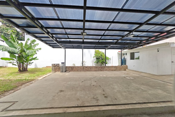 Apartamento en alquiler en La Uruca con servicios incluidos.-17