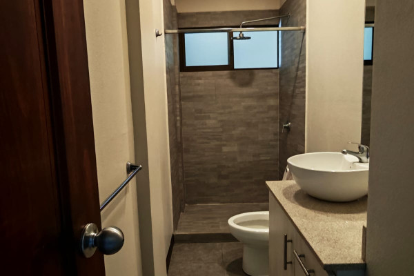 ¡Apartamento en alquiler en La Uruca Cerca del Hospital del Trauma  con servicios incluidos!