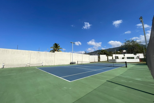 Apartamento en Alquiler – Santa Ana.