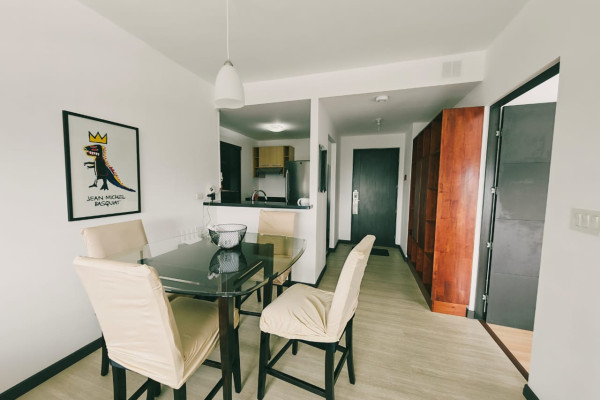 ¡Se alquila apartamento full amoblado en Sabana!