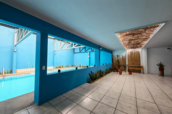 Se vende casa de una planta en Rohrmoser.