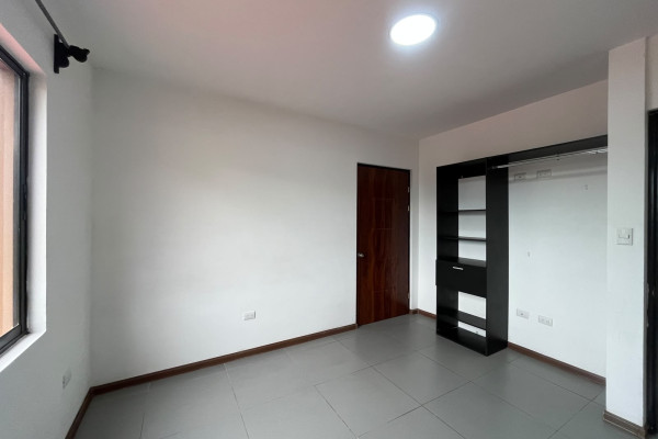 Alquiler de Apartamento en La Uruca – Cerca del Hospital del Trauma.