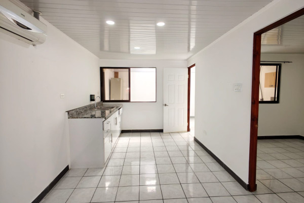 Se alquila casa una planta en condominio en Pavas. Por el Tobías Bolaños.-6