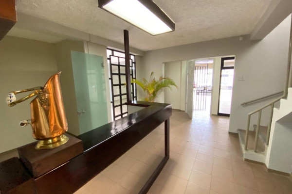 Se Vende Edificio Comercial cerca del Parque La Sabana. (Ref. 4292)