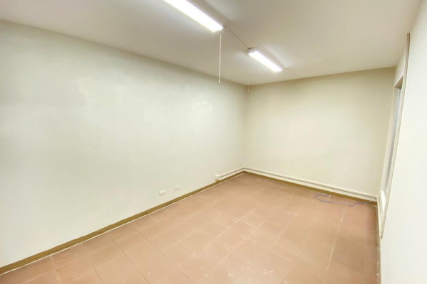 Se Vende Edificio Comercial cerca del Parque La Sabana. (Ref. 4292)