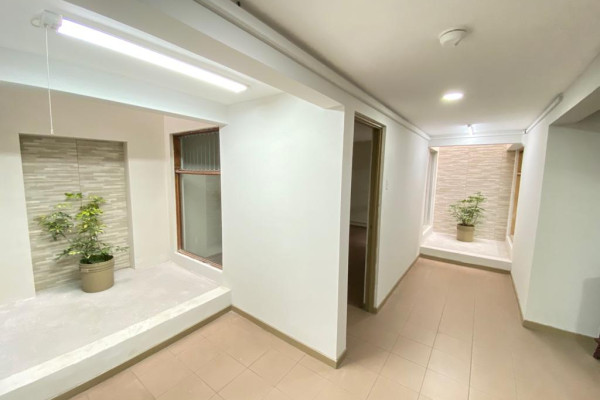Se Vende Edificio Comercial cerca del Parque La Sabana. (Ref. 4292)
