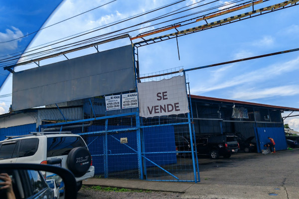 #124. Venta de Bodega comercial en Heredia. Al lado de la Universidad Hispanoamericana.