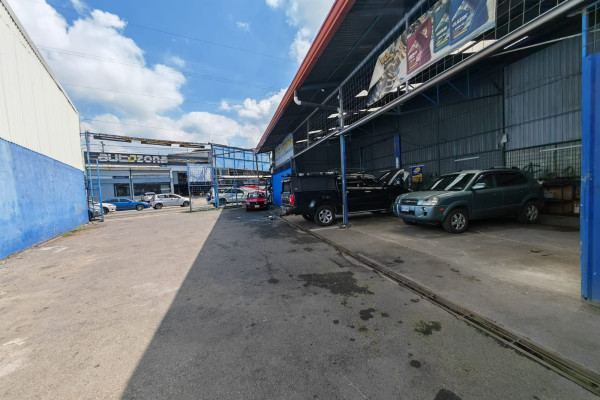 #124. Venta de Bodega comercial en Heredia. Al lado de la Universidad Hispanoamericana.
