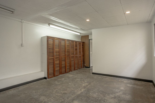 Se alquila casa en Mata Redonda.