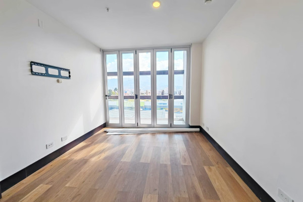 Alquiler de apartamento en Nunciatura. Moderno Edif Via NOva 74.